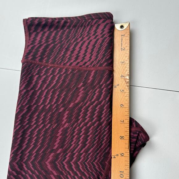 Lululemon Wunder Under Leggings Womens 6 Maroon Black Geo Cropped Stretch Active - Picture 9 of 12